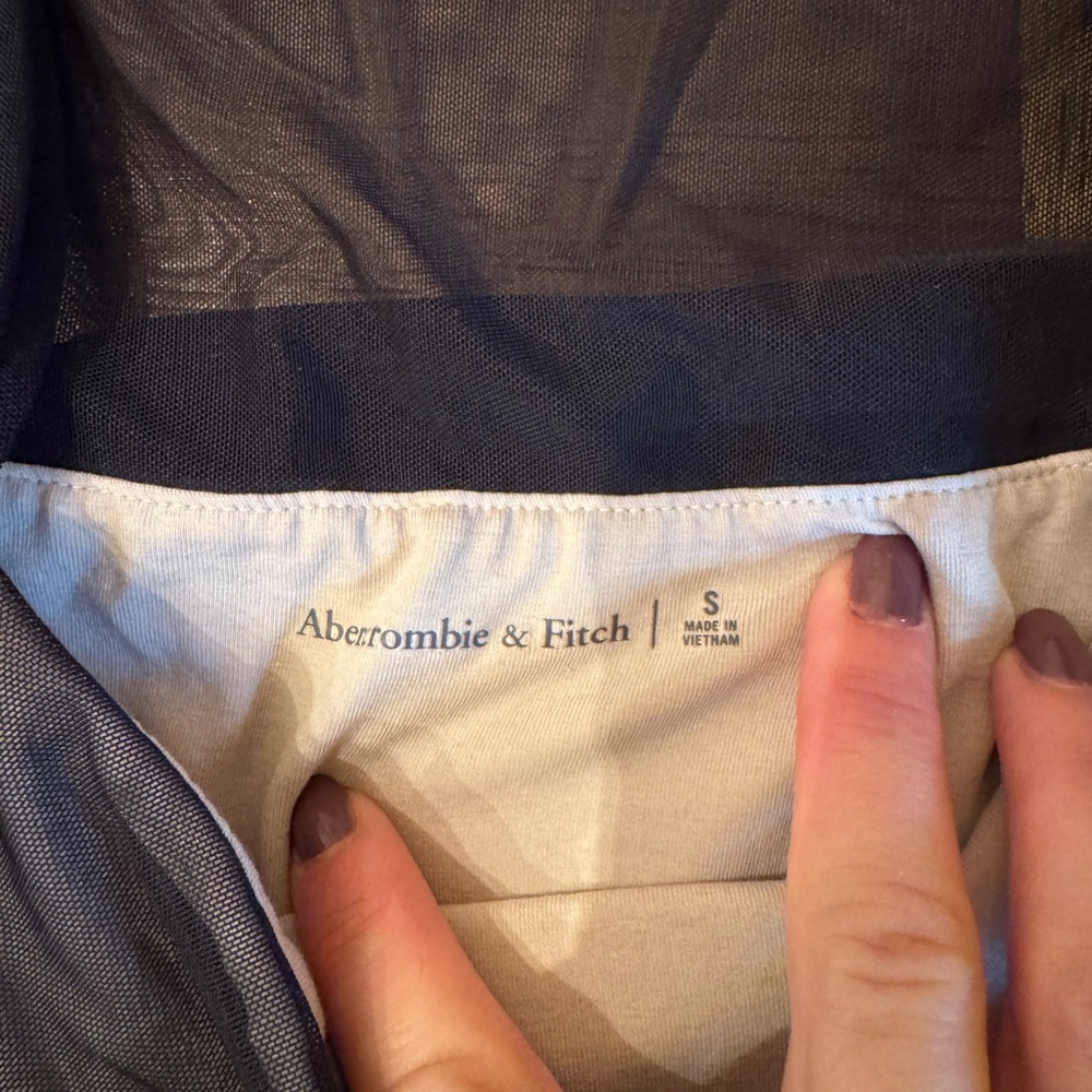 Abercrombie & Fitch Ava Mesh Black Top- SMALL - Picture 4 of 7